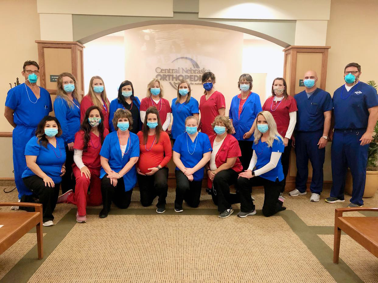 central nebraska orthopedic staff photo with masks